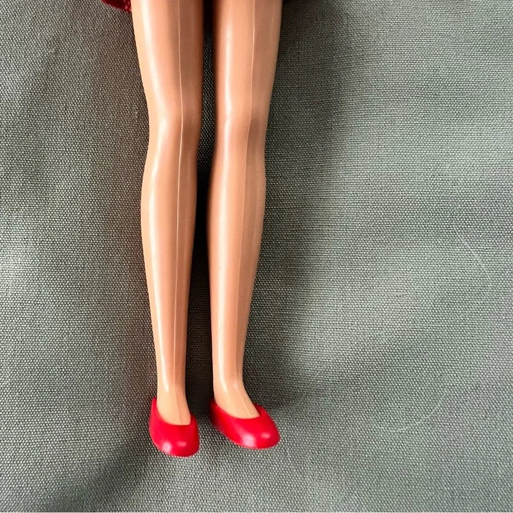 Mattel Barbie Skipper 1987 Doll with Cheerleading Outfit - Picture 6 of 9